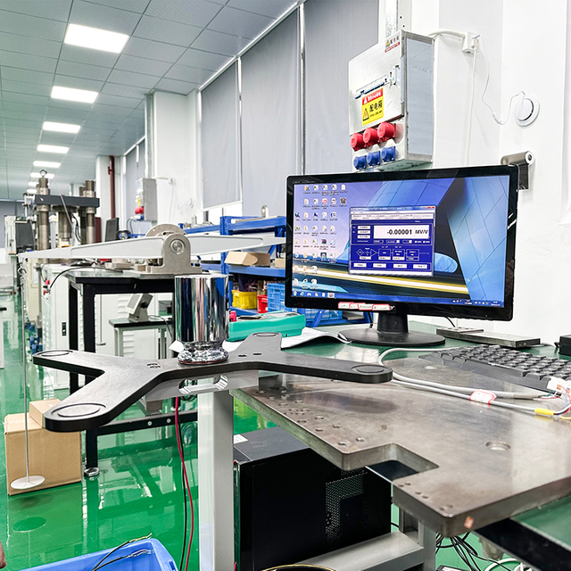 Weights to adjust the colour difference